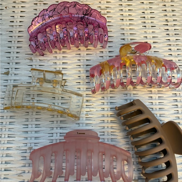 Macy's Accessories - Stylish Women  Hair Claw Clip Set - Pink, Yellow, Brown